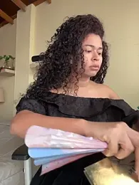 GabriSaenz webcam stripchat model stream image