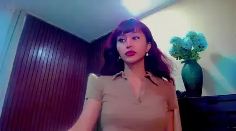 YOURCRISTINAS webcam model stream image