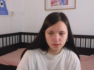 Leanna Economy webcam model stream image