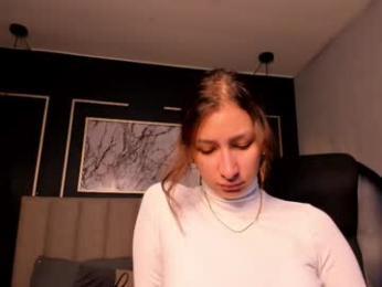 vikypetiteee webcam model stream image