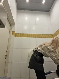 NewLale webcam model stream image