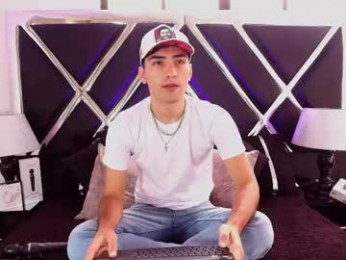 alekruizx webcam model stream image