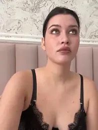 KikiWatson webcam model stream image