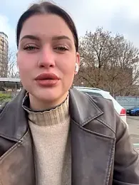 KikiWatson webcam model stream image