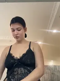 KikiWatson webcam model stream image