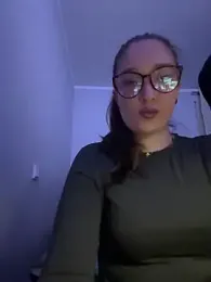 yourevsi webcam model stream image