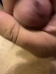 Momo0-9 webcam model stream image