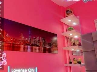 cute-enderlyn21 webcam model stream image