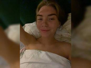 LisaaaAlisa webcam model stream image