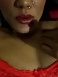 Indianpleasure300 webcam model stream image