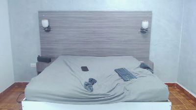 Loony_Zion webcam model stream image