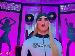 alexa-world webcam model stream image