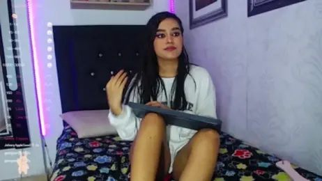 coraline_v webcam model stream image