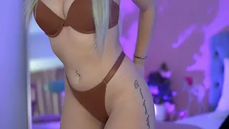 FrancescaMcGray webcam model stream image