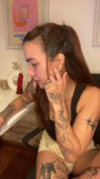 littlethy webcam model stream image