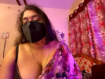 LouleyRanii webcam model stream image