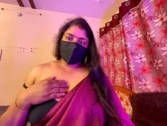 LouleyRanii webcam model stream image