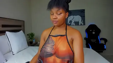 Renee-18 webcam model stream image