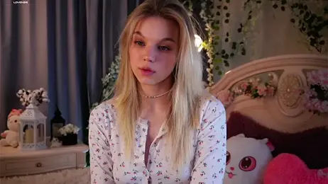 EdlinAlliston webcam stripchat model stream image