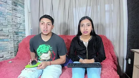 NoahAndBunny webcam model stream image