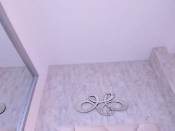 kyany_ webcam model stream image