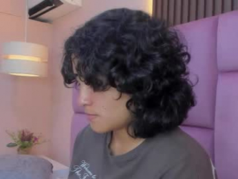 ivy_and_molly webcam model stream image