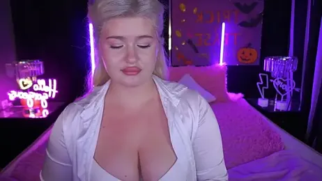 CocoSecretss webcam model stream image