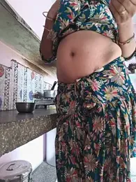 Love-pari77 webcam model stream image
