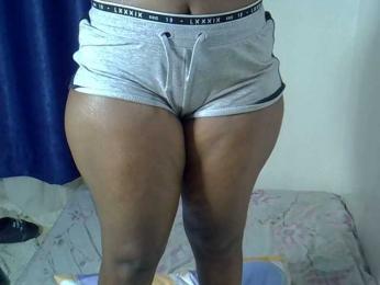 Sexyevonne webcam bongacams model stream image