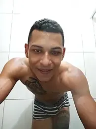 oPretin013 webcam stripchat model stream image