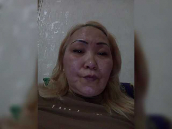 QWEENTIS webcam model stream image