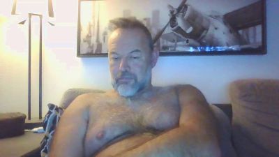 bear70s webcam model stream image