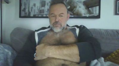 bear70s webcam model stream image