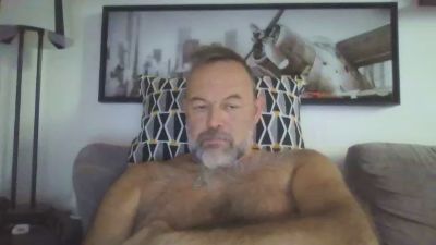 bear70s webcam model stream image