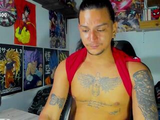 Dareth View webcam model stream image