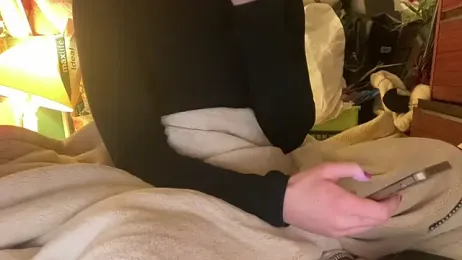 18yoteenvirgin webcam model stream image