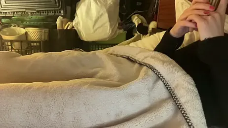 18yoteenvirgin webcam model stream image