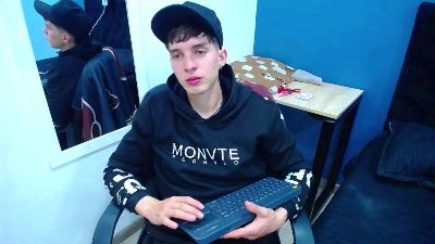 Jheampiero webcam model stream image