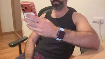 hairywanker35 webcam cam4 model stream image