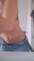 80Milou webcam model stream image