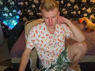 blondboylive webcam model stream image