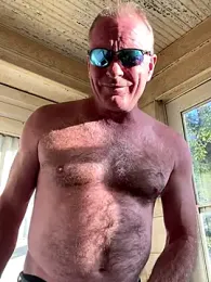 hintly webcam model stream image