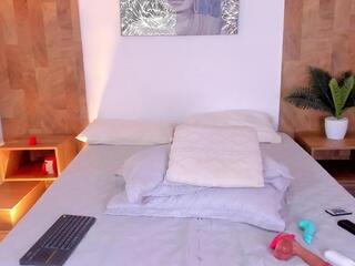 Nicolle Duke webcam flirt4free model stream image