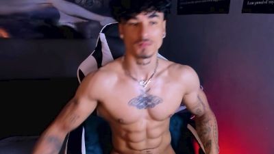 Thomas_fit1 webcam model stream image