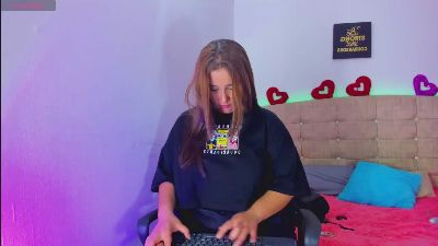 Summergirls_ webcam model stream image