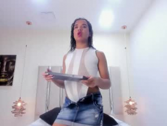 candy_piinks webcam model stream image