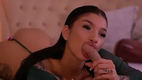 NyssaSky webcam model stream image