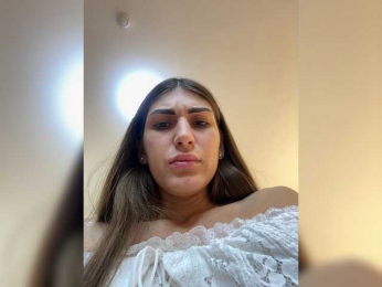 MaggieTurner webcam model stream image