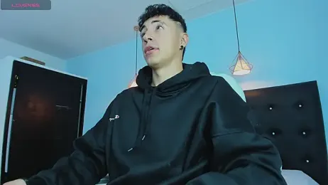 Lobo_17_ webcam stripchat model stream image