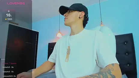 Lobo_17_ webcam model stream image